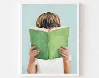 Puede incluir: Una pintura de un niño leyendo un libro verde. El niño está de espaldas al espectador y sostiene el libro frente a su cara.