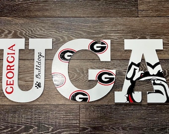 Letras de madera personalizadas de la UNIVERSIDAD DE GEORGIA - Bulldogs - UGA - Letrero con nombre personalizado - Placa con nombre - **Precio por letra**