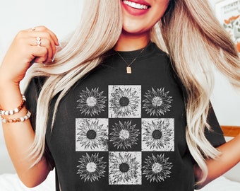 Retro Sunflower T-Shirt - Vintage Checkerboard Floral Pattern