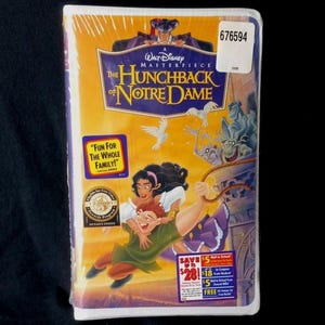 Vintage Hunchback Of Notre Dame Walt Disney VHS Tape 1997 Movie 1st Release (FLAWS -See Discription)