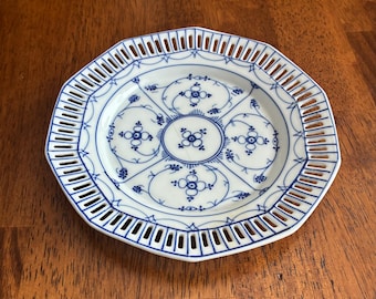 Schumann Bavaria Reticulated Porcelain Plate