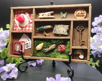Memories Trinket Shelf: "Gone Fishin'" Mini Curio Display Magnet or Stand