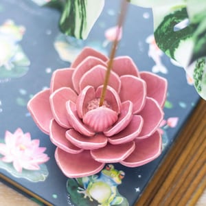 Pink Lotus Flower Ceramic Incense Holder: Lily Pad Design