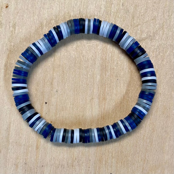 Bracelet de perles en pâte polymère dégradé bleu et gris noir