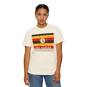 Camiseta Uganda Camiseta unissex tingida com bandeira de Uganda, camisetas de lembrança