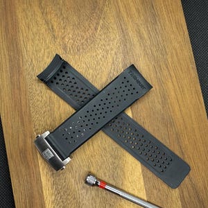 Boucle déployante pour bracelet en caoutchouc perforé Tag heuer 22/24 mm