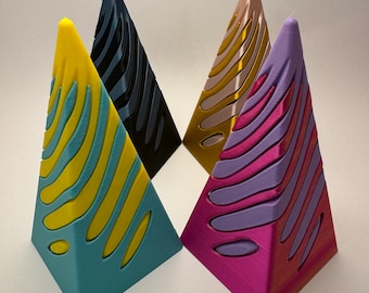 Vortex Pyramid Fidget - Satisfying - Vortex thread