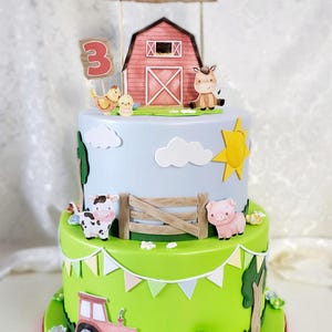 Torta scenografica finta. Torta finta in fommy.  Fake cake. Per compleanno, battesimo, matrimonio, anniversario