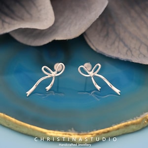 S925 Sterling Silber Süße Bogen Ohrstecker für Frauen - Eleganter und eleganter Schmuck