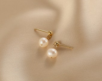 Freshwater Baroque Pearl Earrings, Wedding Gift, Bridesmaid Gift, Pearl Stud Earrings in Gold, Sterling Silver Earrings