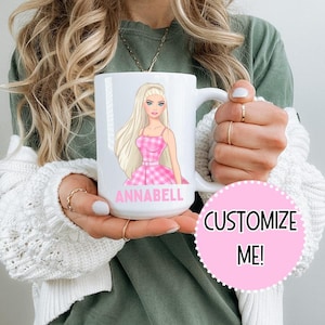 Personalisierte Mädchen Tasse | Pink Doll Custom Name Tasse | Heiße Schokoladentasse für Mädchen | Pink Doll Mug Pink Barb Cups Tassen | Blonde Puppe 15 Unzen Becher