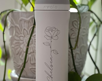 Minimalist Rose Line Art Engraved on Owala FreeSip™ 24oz Bottle