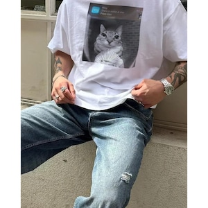 Ring Cat with Motion Meme - Funny Cat Shirt, Parody Tees, Funny Cat, Cat Meme, Meme Shirts, Shitpost Shirt, Silly Shirts Cotton Oversized