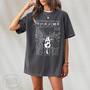 Cat Ramen Shirt, Funny Cat Tee, Comfort Colors Tee, Cat Lover Gift, Japanese Cat Shirt, Graphic Tee Cute, Japan Shirt, Foodie T-Shirt, Noodle Lover Gift, Ramen Noodles Tee, Anime Cat Shirt, Kawaii Cat Clothes, Gifts For Cat Mom