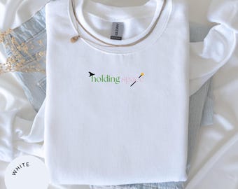 Sudadera con texto "Holding Space", sudadera "Walk", suéter de la película "Walk", camiseta divertida, regalo para ella, sudadera con cuello redondo "Walk" de Glinda Elphaba, bruja buena