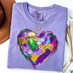 Comfort Colors® Mardi Gras Heart Shirt Brushstroke Heart TShirt for Mardi Gras Shirt Fat Tuesday Shirt Coquette Tee Louisiana Festival Shirt