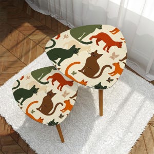 Retro Cats Triangle Coffee Table Set of 2, Mid Century Modern Nesting Accent Tables, Retro Style Living Room Furniture, Space-Saving Design