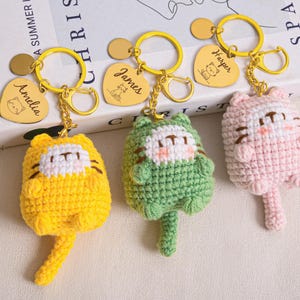 Personalized Cat Keychain, Engraved Cat Keychain, Crochet Cat Keychain, Gift for Cat Lovers, Cat Bag Charm, Cat Charm, Bag Accessories