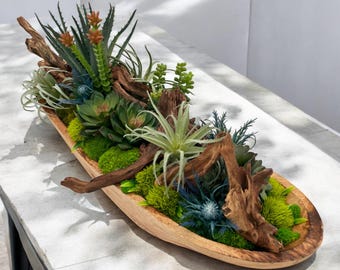 Sukkulenten Design in länglicher ovaler Holzvase | Faux Sukkulenten und Blumengesteck | Arrangierte Sukkulenten für Tischdekoration und Geschenke