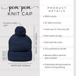 Tabella delle taglie per berretto in maglia con pompon blu navy, Guida alle taglie per berretto in maglia, Berretto in maglia con pompon Printify, Elenco foto, Guida alle taglie per cappelli invernali, Modello di berretto in maglia