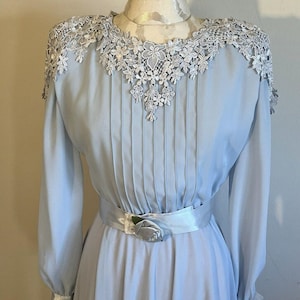 Vintage 1980’s Ursula of Switzerland Blue Evening Gown Sz4 STRETCH Lace Belted
