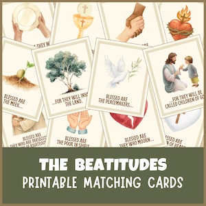 Op de afbeelding: Een verzameling afdrukbare bijpassende kaarten met aquarel illustraties en tekst uit de Zaligsprekingen. De kaarten tonen afbeeldingen van een duif, een boom, handen en andere religieuze symbolen. De titel "The Beatitudes Printable Matching Cards" staat onderaan.