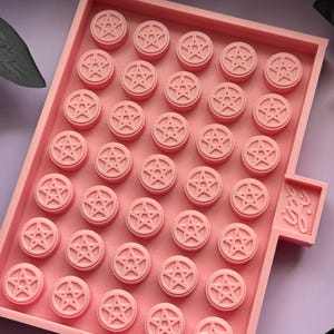 Pentagram Wax Melt Mold: 35 Mini Wiccan Silicone Mould (0.75&quot;)