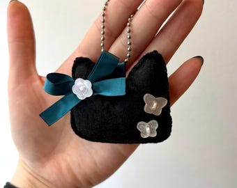 Ami Kitty Cat Head felt keychain