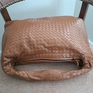 Woven leather hobo bag/women large capacity bag/handmade women bag/everyday bag/women leather handbag/shoulder bag/ zdjęcie 4