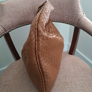 Woven leather hobo bag/women large capacity bag/handmade women bag/everyday bag/women leather handbag/shoulder bag/ zdjęcie 3