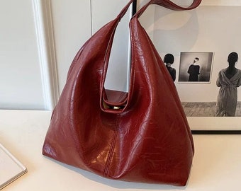 Leather Shoulder Bag for Women Fashionable Large Capacity Handbag!