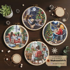 以下が含まれることがあります： 読書や手作りの様子を描いた、居心地の良いシーンのクロスステッチ刺繍枠が4つ。 枠は、松ぼっくりや木の輪切りなどの装飾要素を備えた、濃い木材の背景に配置されています。 シーンは、植物、本、クリスマスツリーのある室内設定を描いています。