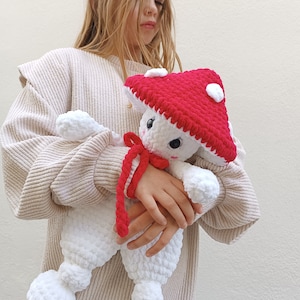 Mushroom snuggler pattern. Amigurumi lovely for baby girl. Plush toy security blanket. Easy low sew crochet pattern for beginners. English zdjęcie 3