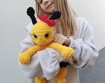 かぎ針編みのビー・スナッグラーのパターン：あみぐるみぬいぐるみ