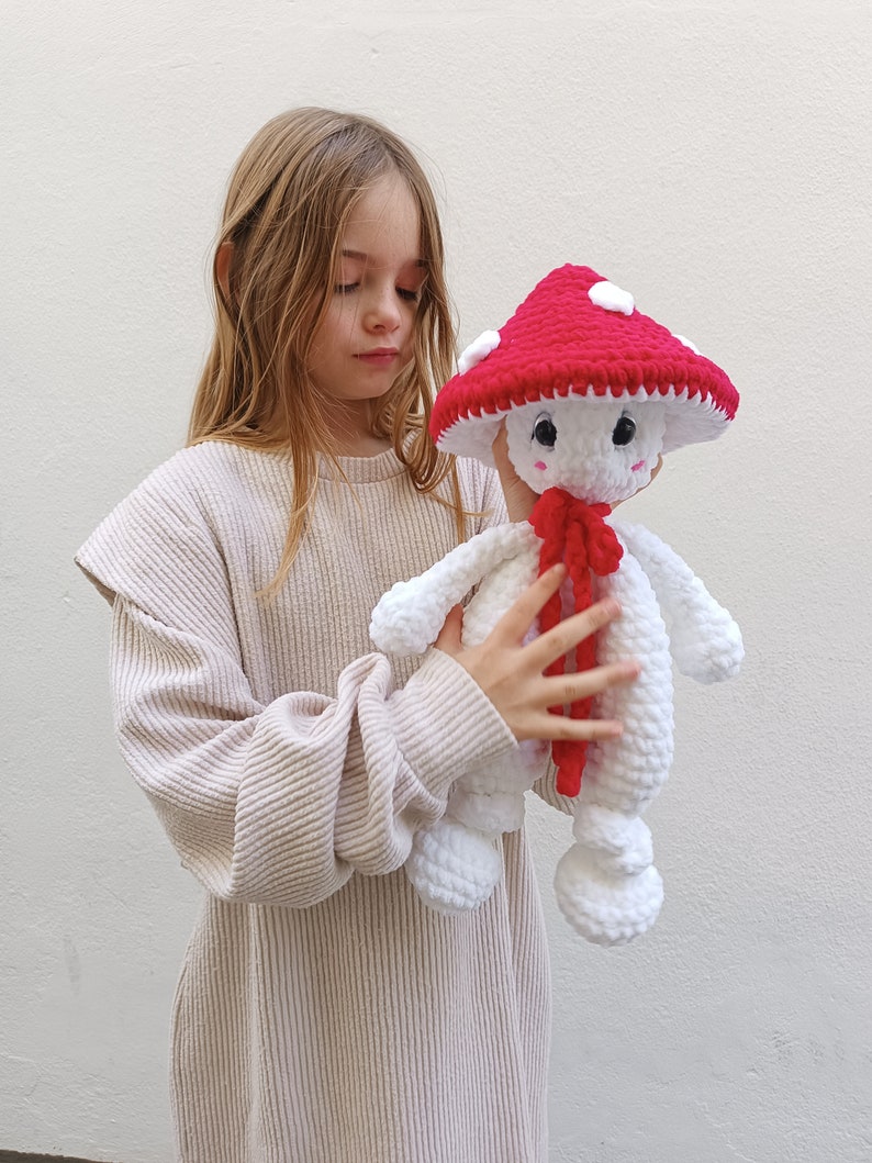 Mushroom snuggler pattern. Amigurumi lovely for baby girl. Plush toy security blanket. Easy low sew crochet pattern for beginners. English zdjęcie 9