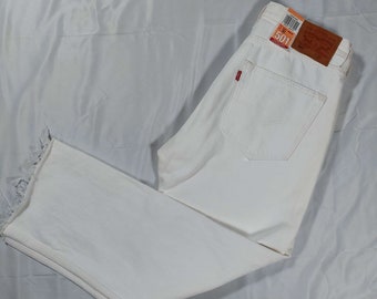 Jeans levis 501 blanc avec effet tâches de peinture