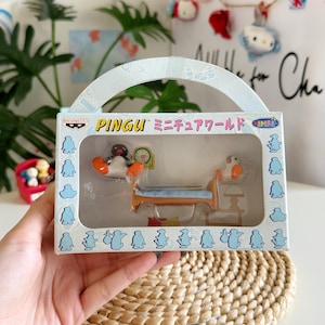 Pingu and Pinga Figure Miniature World Bedroom 1998 Penguin Pingu Japan