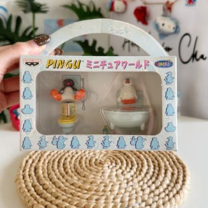 Pingu and Pinga Figure Miniature World Bathroom 1998 Penguin Pingu Japan