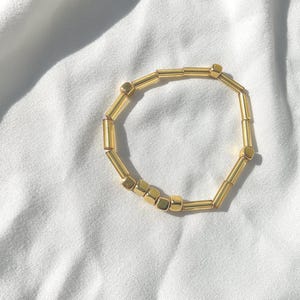 Goldenes Armband