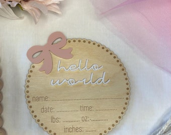 Lazo de madera para anuncio de nacimiento de bebé: accesorio fotográfico festoneado