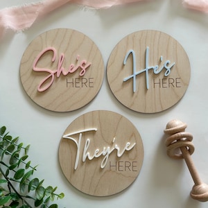 3D Printed He&#39;s Here/She&#39;s Here Birth Announcement Sign: Baltic Birch Photo Prop