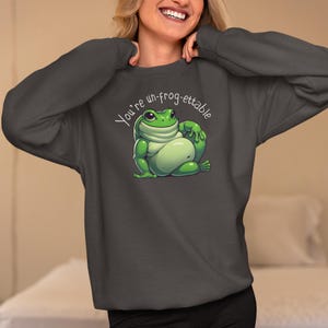 Green Tree Frog Valentine's Day Unisex Crewneck Sweatshirt, Frog Lover Gift, Gift for Her, Gift for Him, Cute Frog Sweatshirt