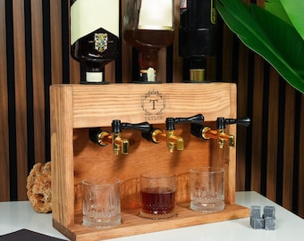 Personalized Whiskey Decanter, Engraved Custom Wood Liquor Dispenser with Glasses, Gift Set for Couple, Anniversary Gift, New Home Bar Decor