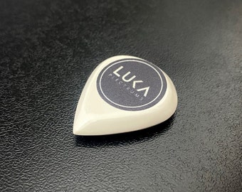 White Prince – high quality handcrafted white peek polyetheretherketone guitar plectrum guitar pick black tear drop pick gift Luka Plectrums