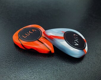 Handcrafted kirinite guitar plectrum in shape of teardrop, handmade guitar pick, best gift for guitarist - Toxic Orange & Red Horizon