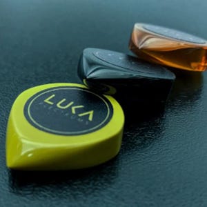 Handmade guitar pick made of high quality torlon peek and ultem plastic in shape of jazz gift for guitarist by Luka - Button Jazz