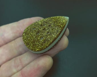 Handcrafted gold guitar pick made of three layer high quality durable material best gift for guitarist by Luka - Giant Gold Triple