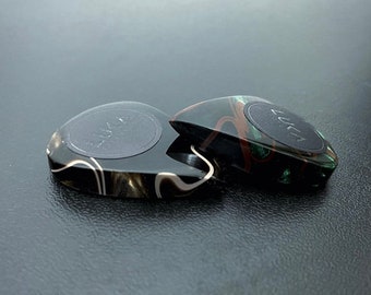 Handcrafted kirinite guitar plectrum in shape of teardrop, handmade guitar pick, gift for guitarist - Desert & Jungle Camo