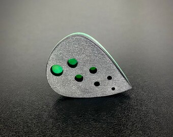 Beautiful handcrafted 6mm thick guitar plectrum in shape of teardrop, balck and green guitar pick made of uhmwpe - Double Hollow Tear PE