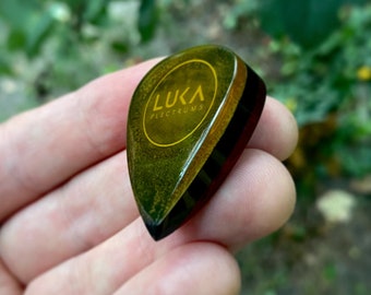 The Sphynx – Sethgeist signature handcrafted guitar pick in shape of teardrop made of high performance peek and ultem material by Luka